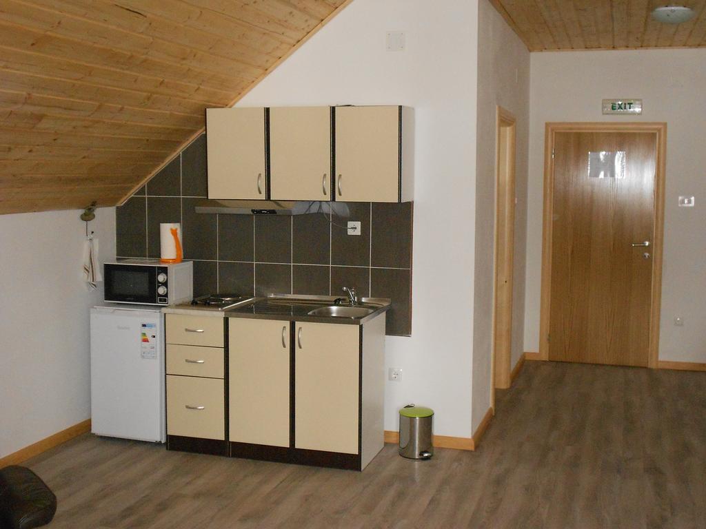 Guest House Good Night Donji Babin Potok Exterior foto